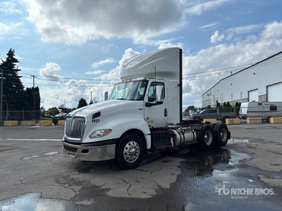 2019 International LT625 6x4 Cabeza Tractora Cabina Corta