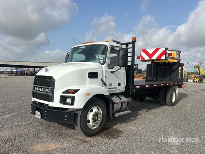 2024 Mack MD 4x2 Attenuator Truck