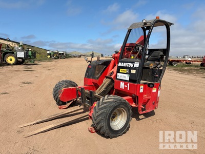 2019 Manitou TMT55XT 5500 lb 3x3 Truck Mounted Forklift