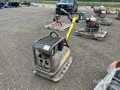 2013 Wacker Neuson DPU4545Heh Plancha compactadora