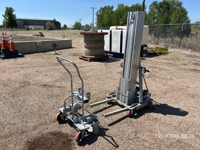 Sumner 2515 800 lb Material Hoist
