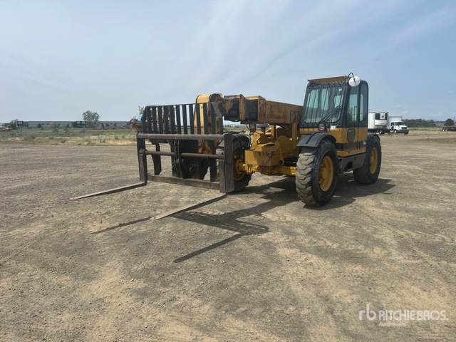 2000 Cat TH83 Telehandler