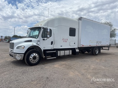 2012 Freightliner M2 106 4x2 Autocarro furgonato