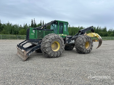 2013 John Deere 848H 4x4 Płoza