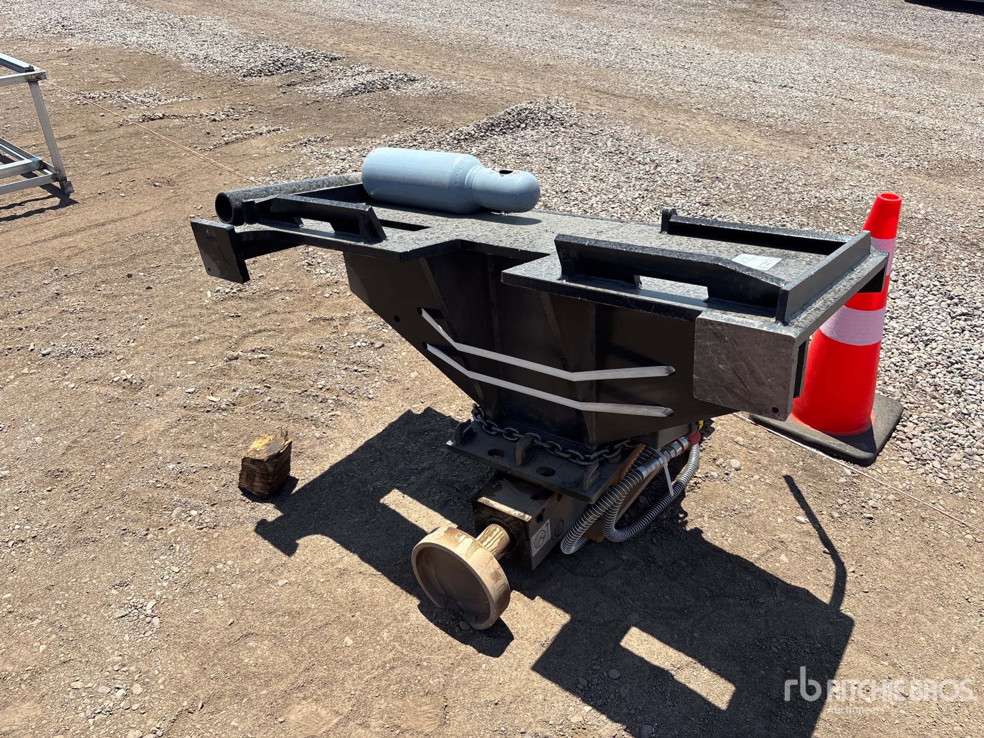 2026 LYALS ALS680 48 in Skid Steer Post Driver (Unused)