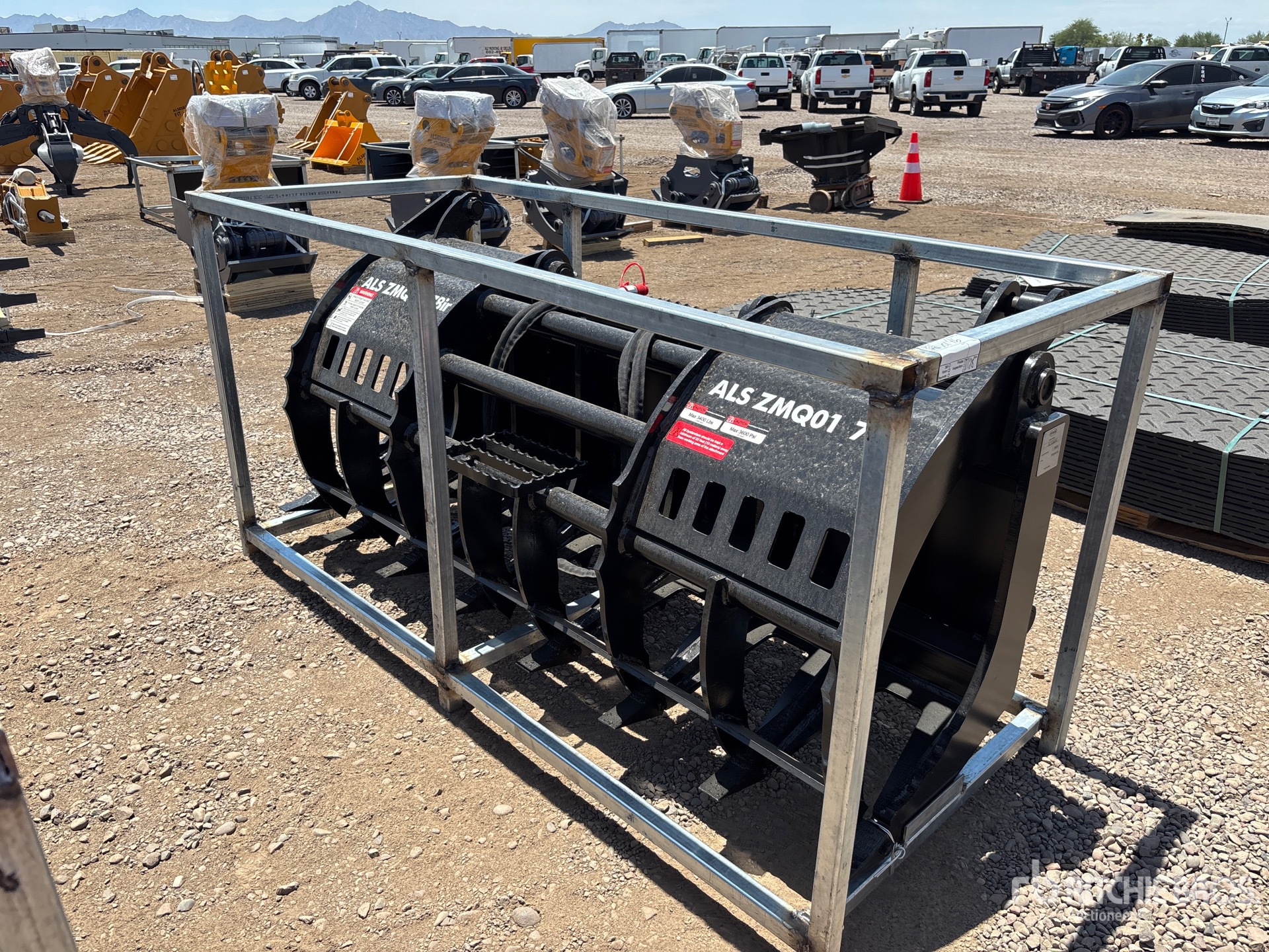 2026 LYALS ZMQ01 78 in Skeleton Skid Steer Grapple (Unused)