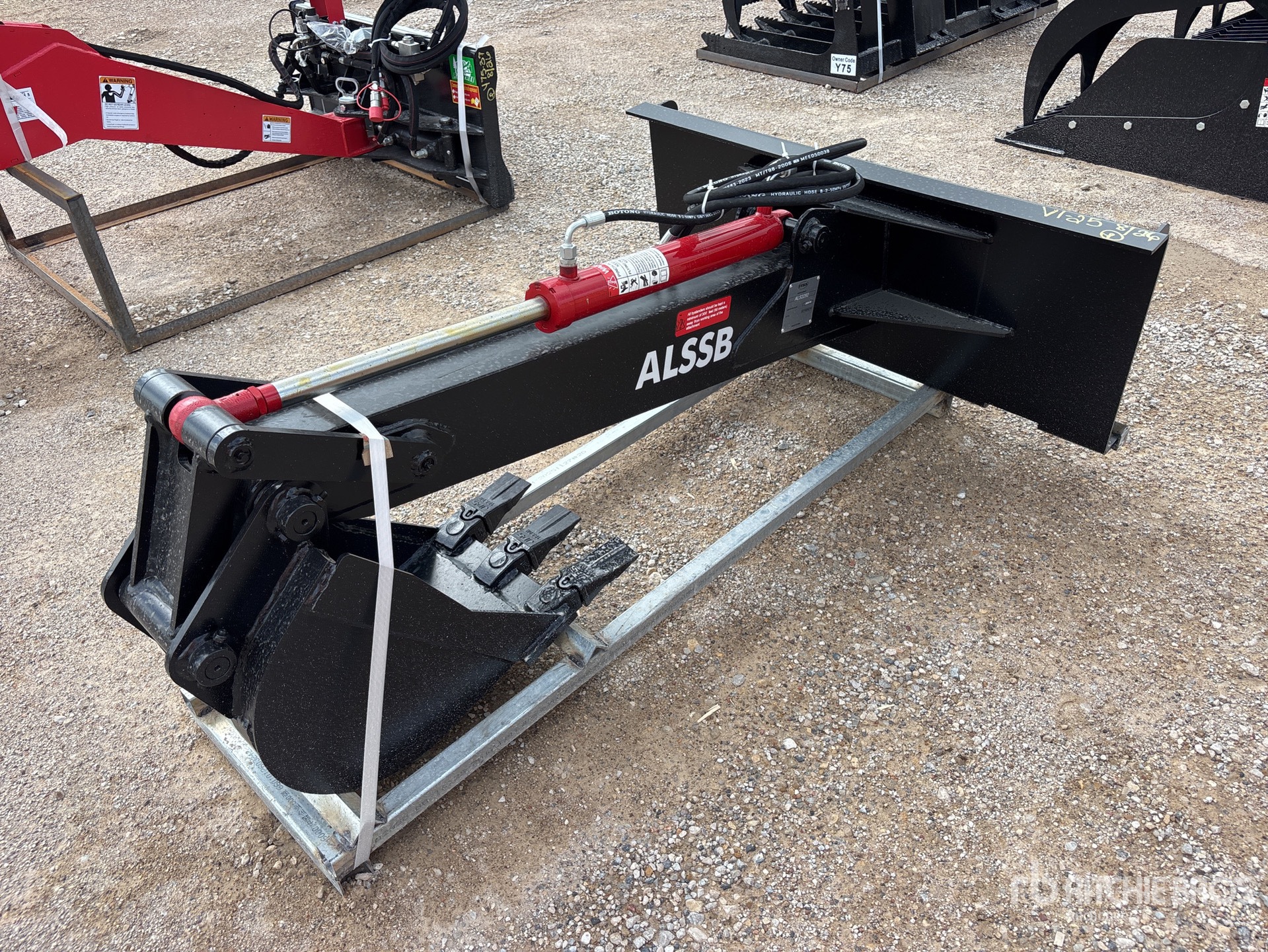 2026 LYALS ALSSB Skid Steer Bucket (Unused)