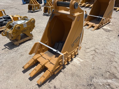 2026 LYALS ALSENB320 26 in Digging Godet de pelleteuse (Unused)