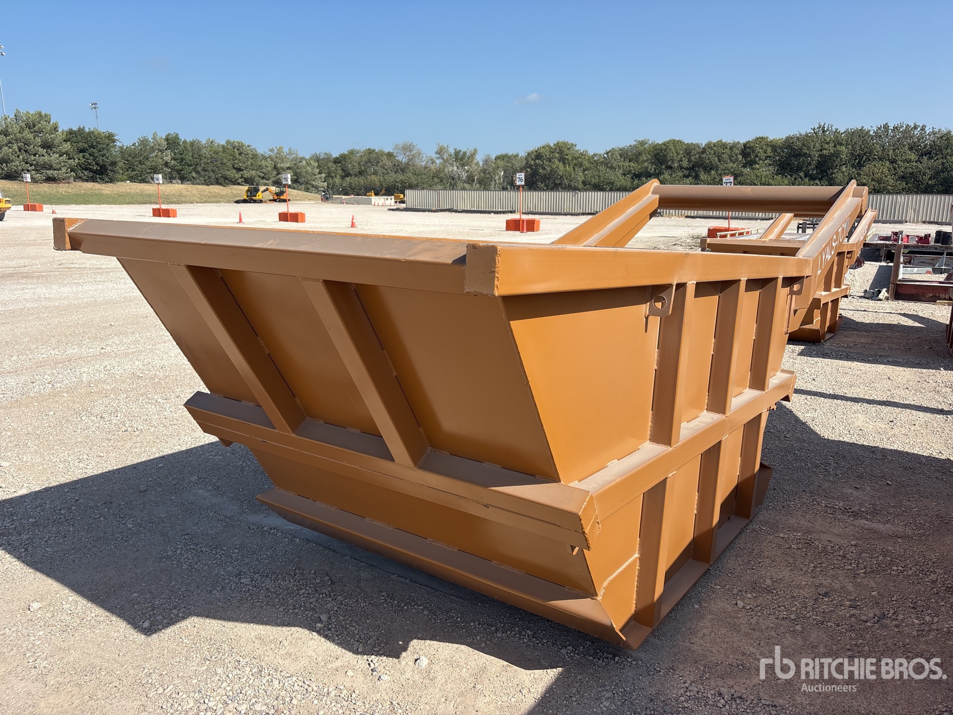 2026 LYALS ALSBB 7 cyd Bedding Box (Unused)
