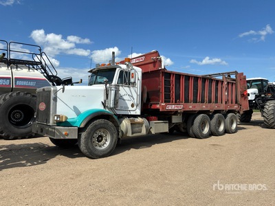 2000 Peterbilt 378 Manure Spreader Truck