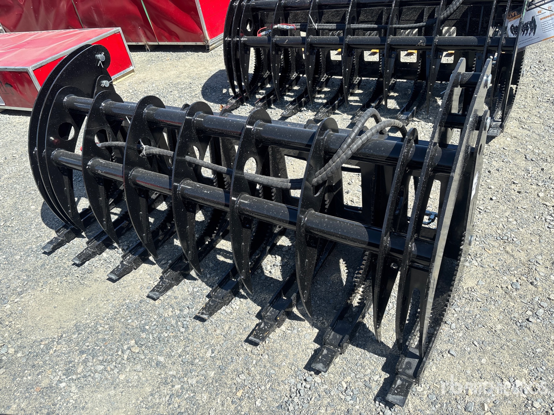 2026 GIYI GY-CLG72 70 in Skeleton Skid Steer Grapple (Unused)
