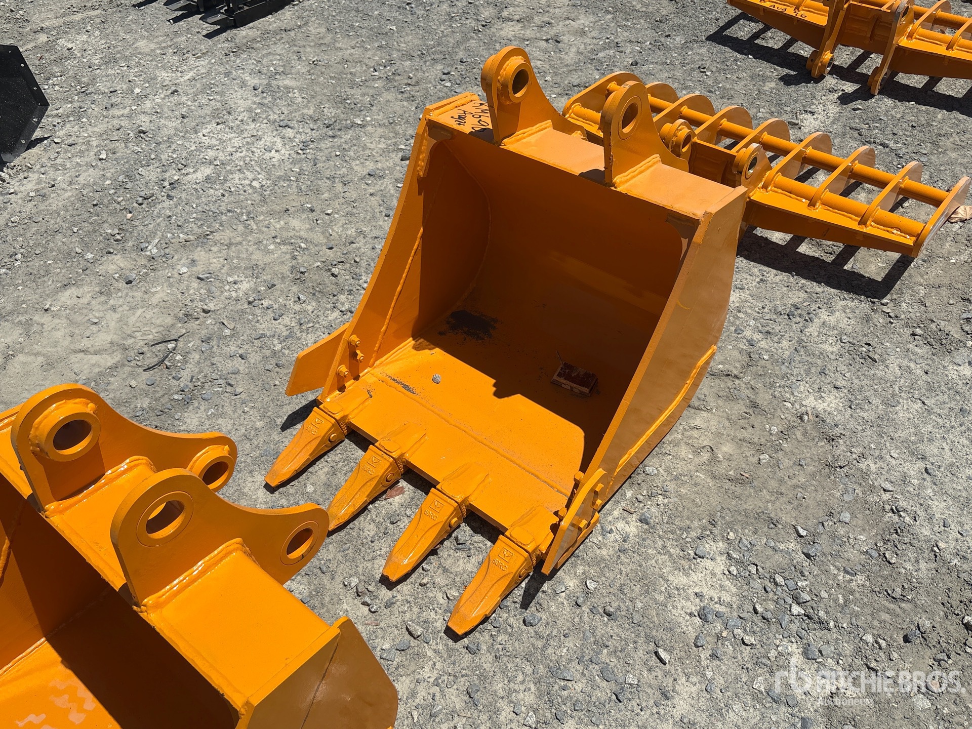 2026 GIYI GY-BK 24 in Excavator Bucket (Unused)