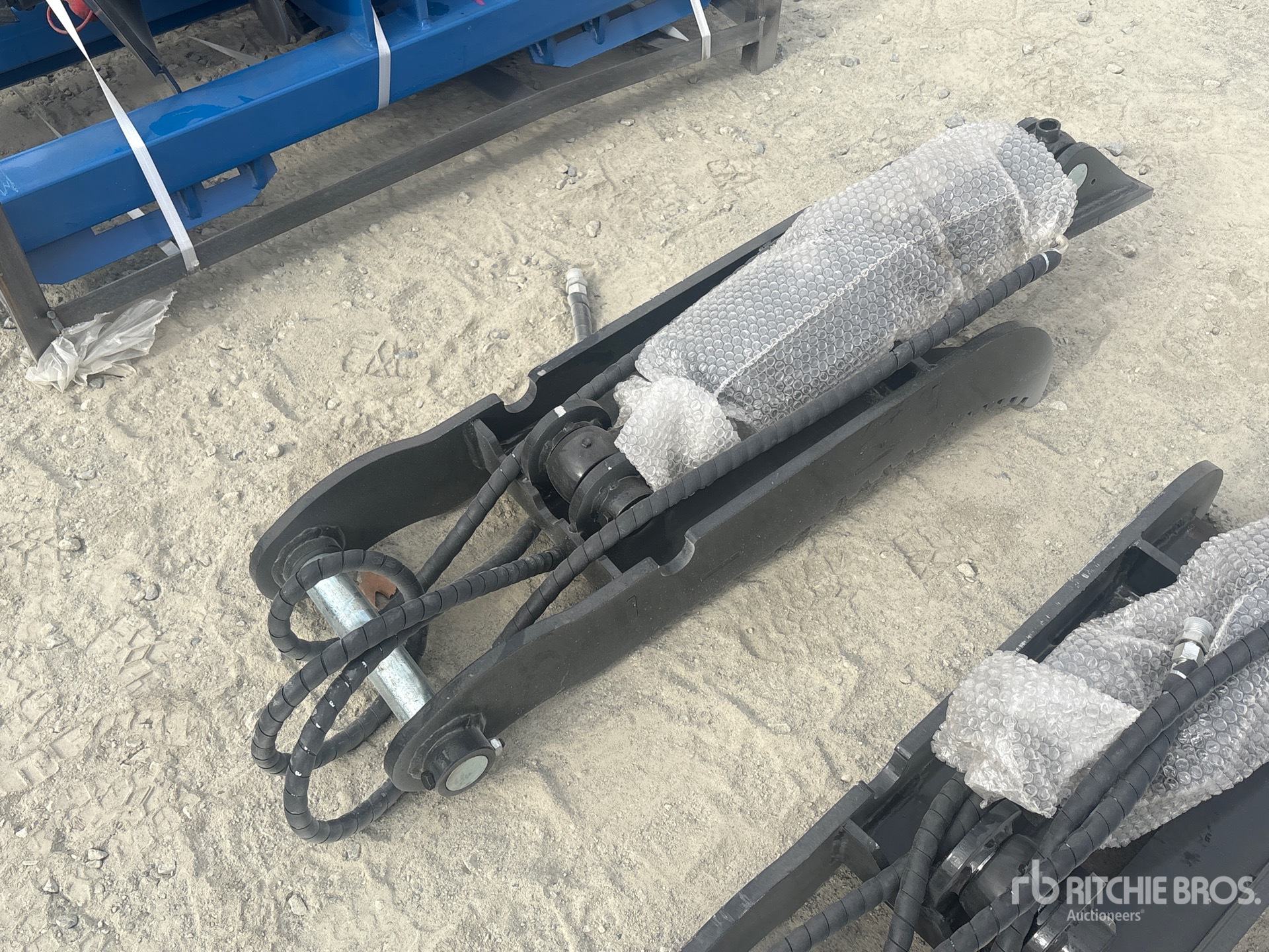 2026 GIYI GY-XJ5T Hydraulic Excavator Thumb (Unused)