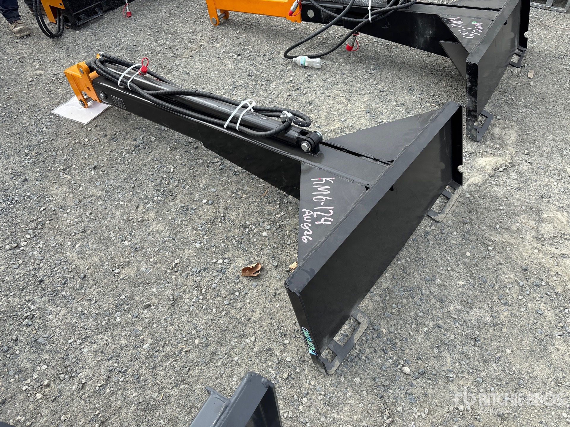 2025 GIYI GY-TBL47 84 in Telescopic Skid Steer Boom (Unused)
