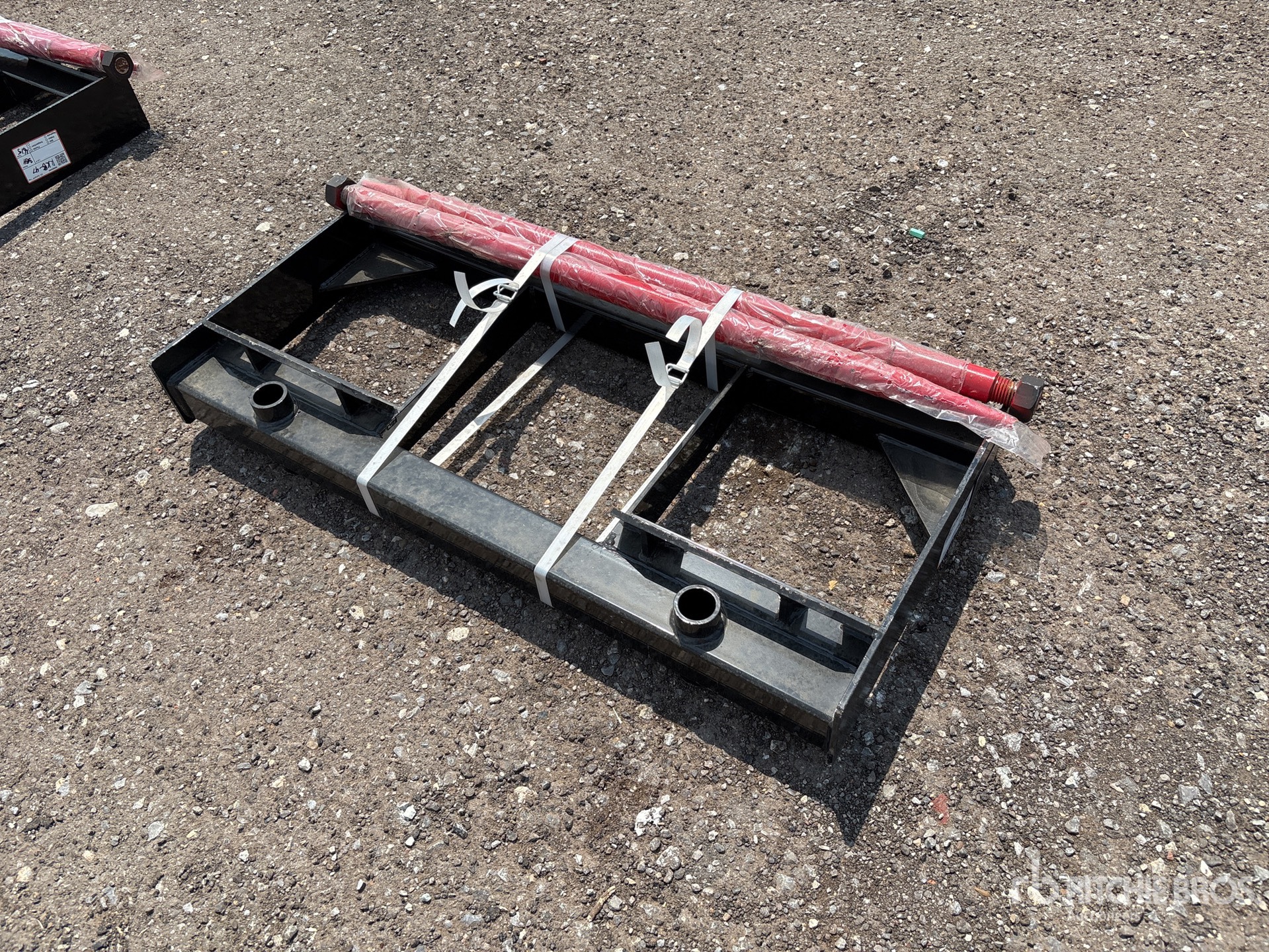 2026 GIYI GY-BF47 47 in Skid Steer Bale Spear (Unused)