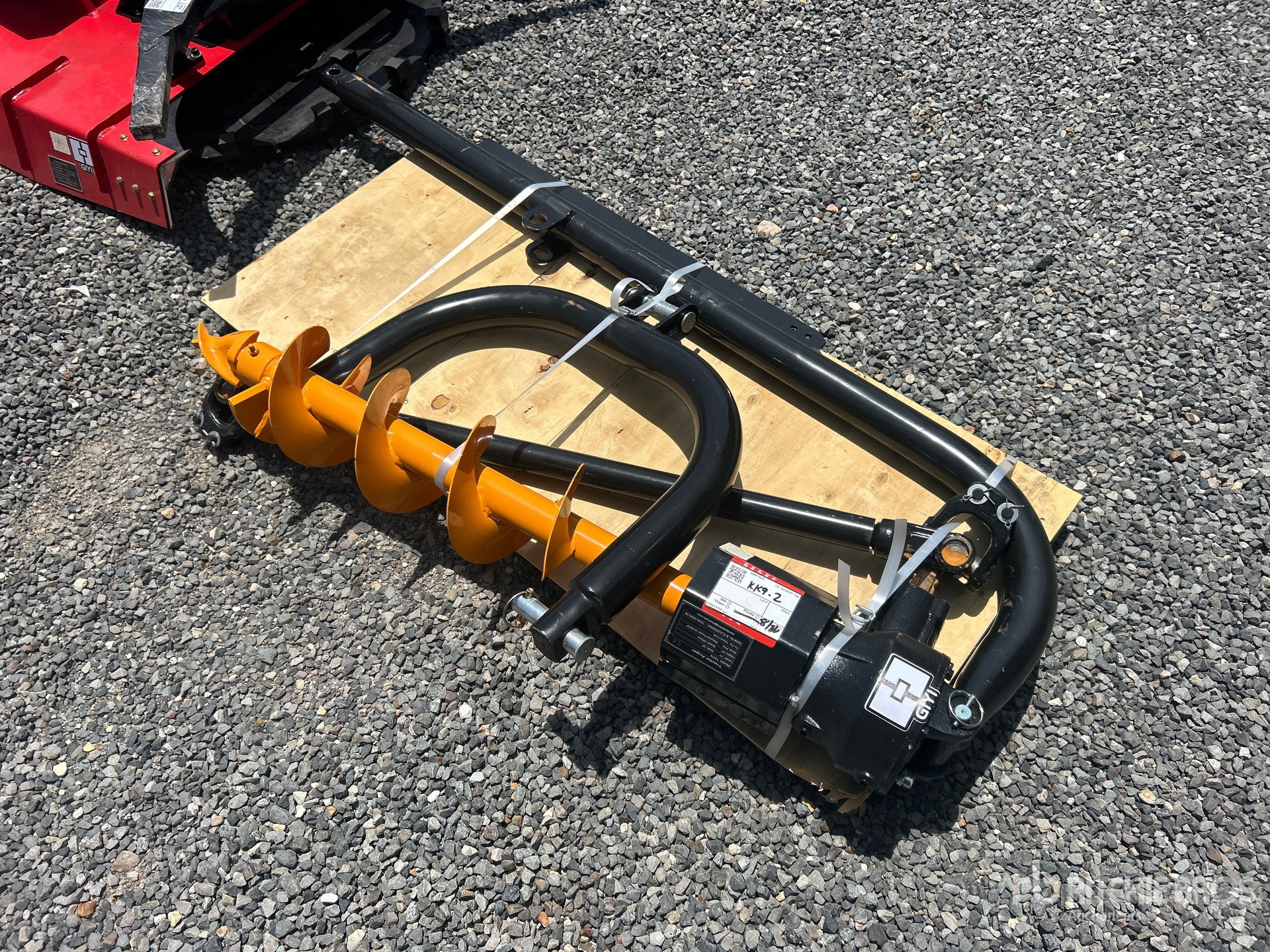 2026 GIYI GY-TA74 3-Point Tractor Auger (Unused)