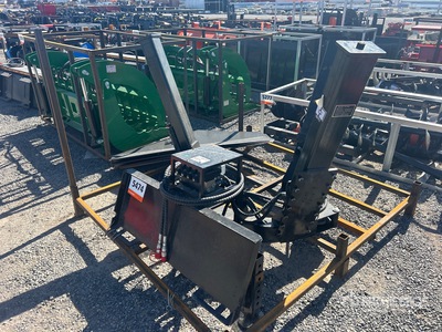 2026 GIYI TD27 Skid Steer Tree Spade Accessorio per mini pala (Unused)