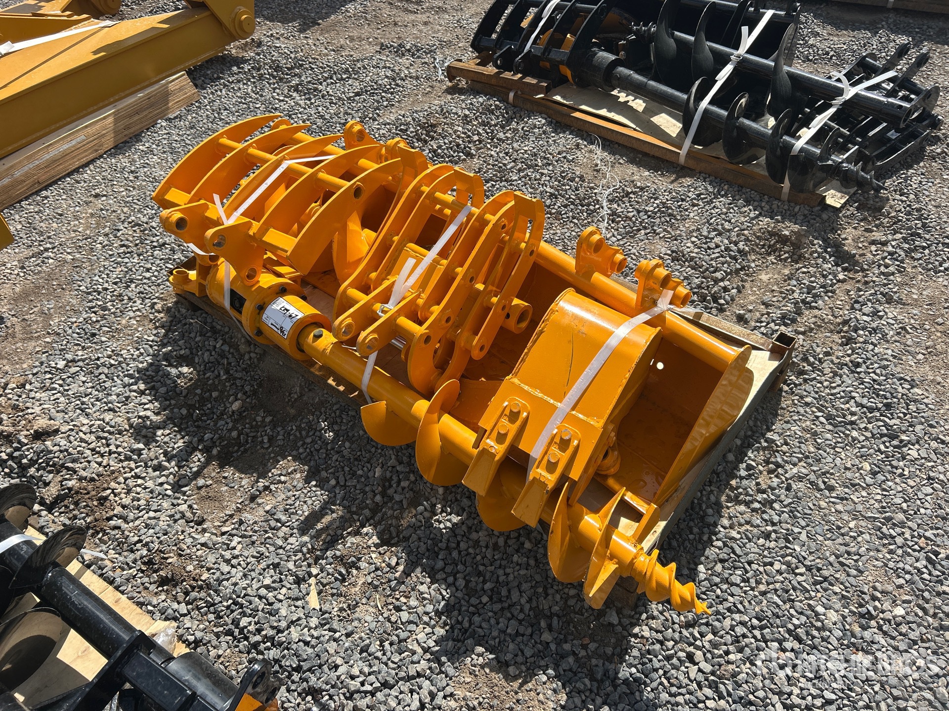 Quantity of 2026 GIYI Cat 301 GYA-8 Mini Excavator Attachments - Fits Cat 301 (Unused)