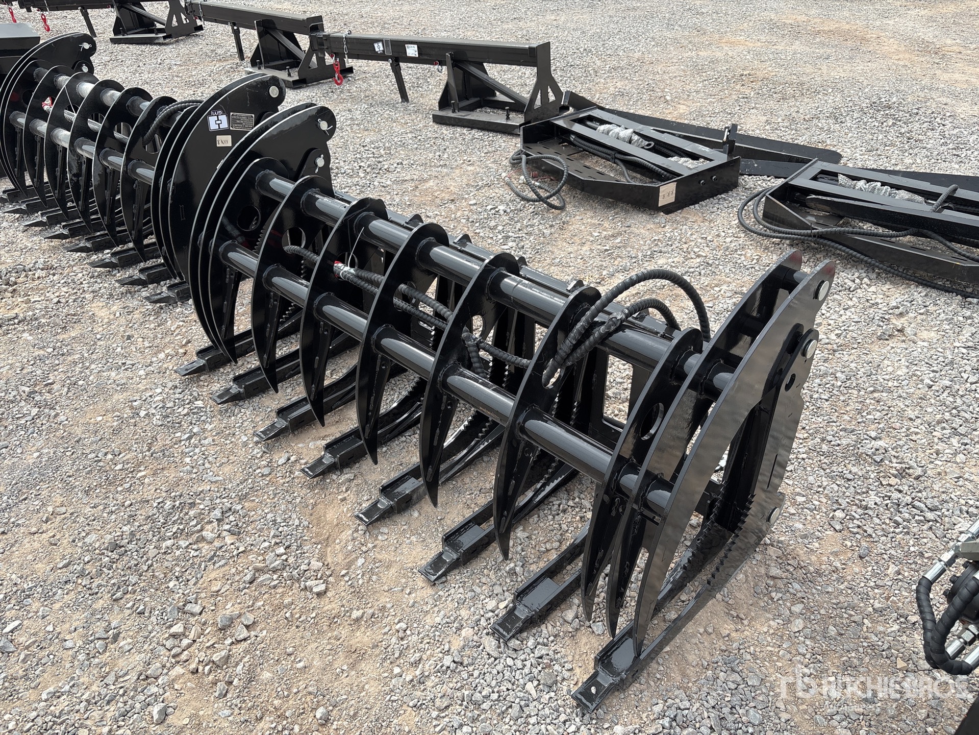 2026 GIYI GY-CLG72 72 in Q/C Skeleton Skid Steer Grapple (Unused)