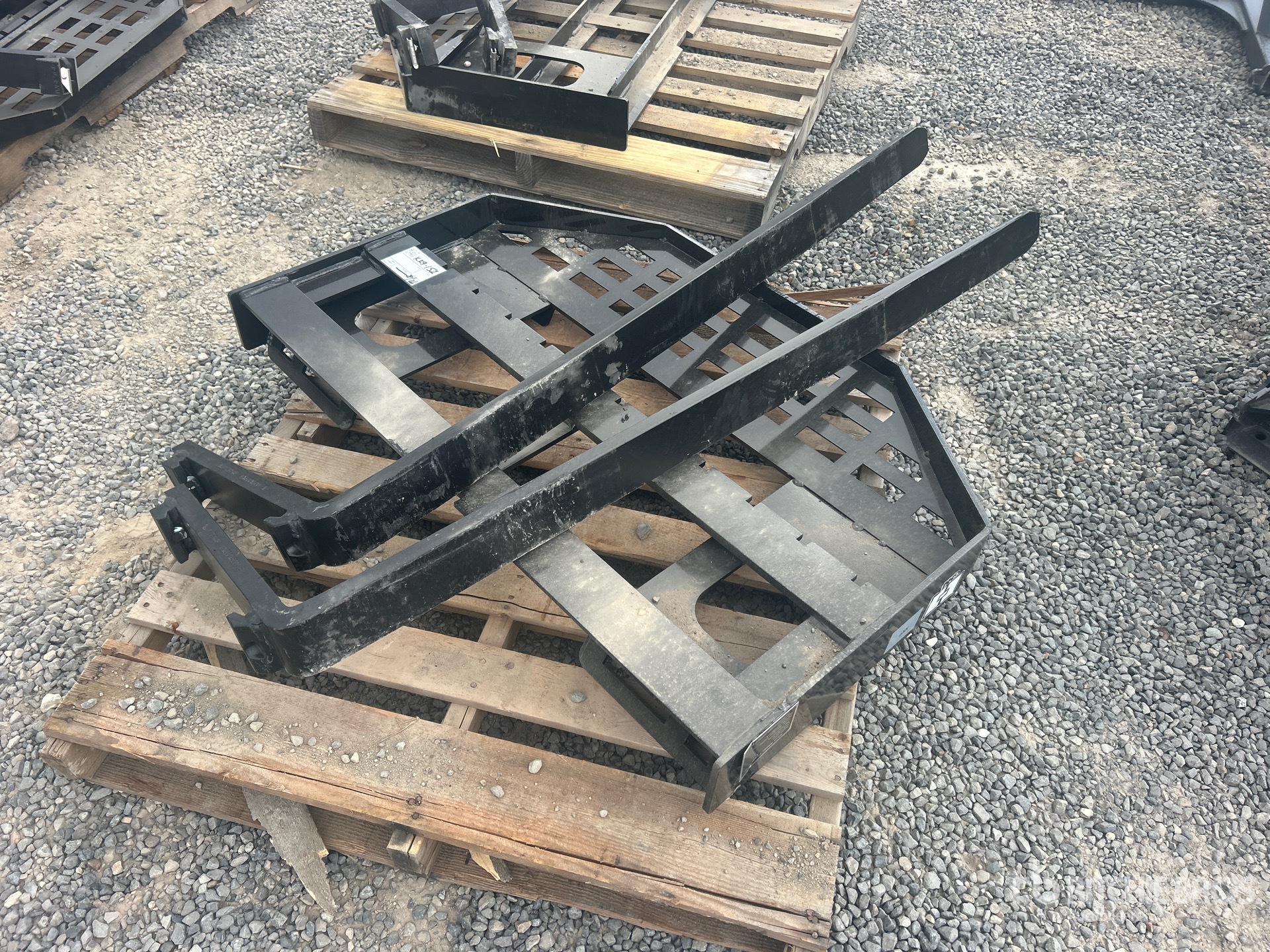 2026 GIYI GY-DHC 60 in Skid Steer Forks (Unused)