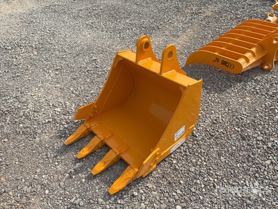 2026 GIYI GY-BK 24 in Digging Excavator Bucket - Fits Cat 305 (Unused)