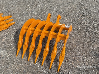 2026 GIYI 32 in Excavator Rake - Fits Cat 305 (Unused)