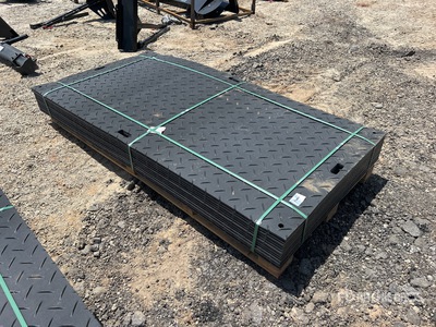 Quantity of (12) 2026 SKLP SK-LJB12 Polyethylene Sheet Ground Protection Mats Varios, tienda, almacen, consumidor (Unused)