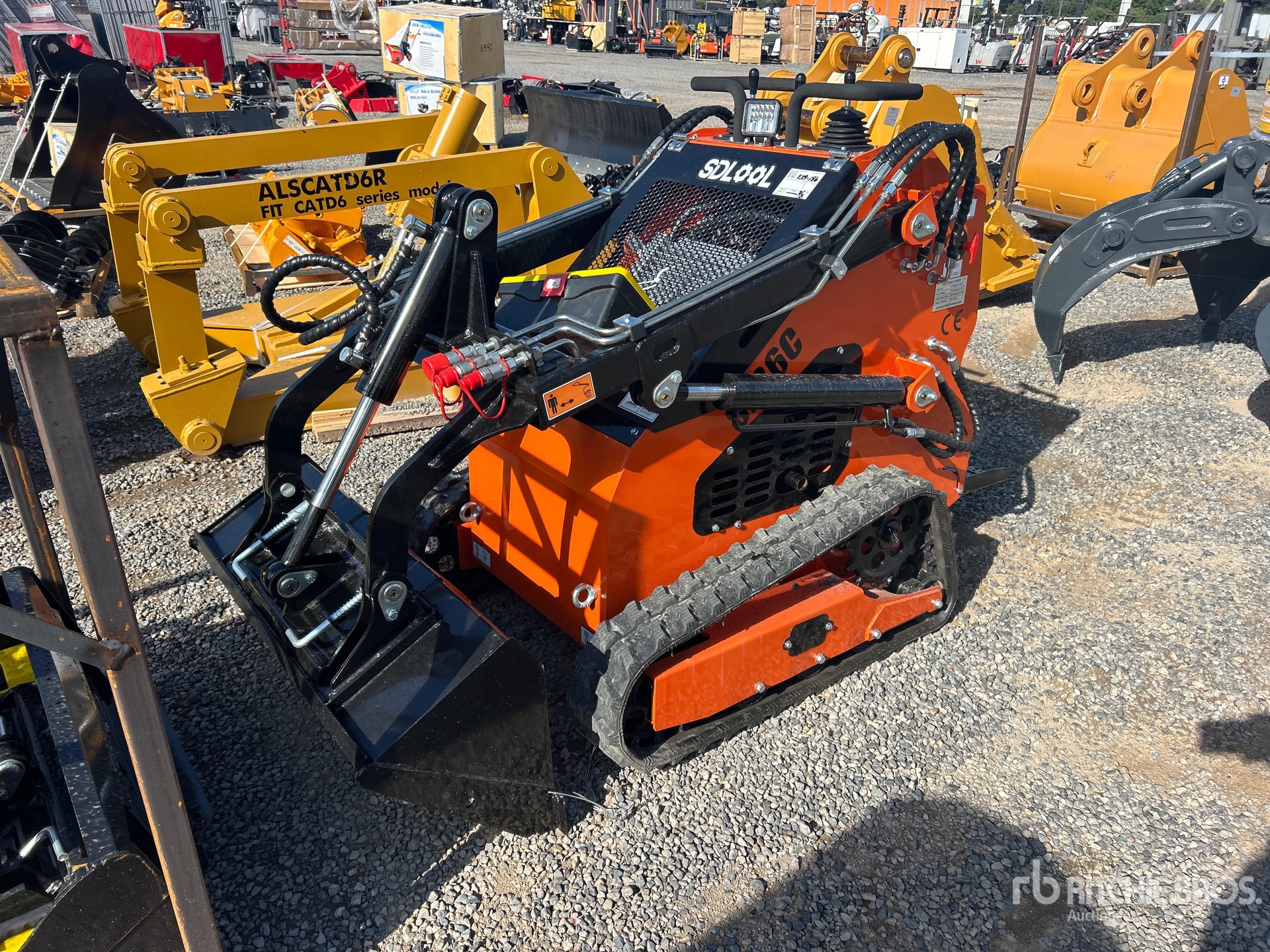 2026 SDLOOL SL36C Mini Compact Track Loader (Unused)