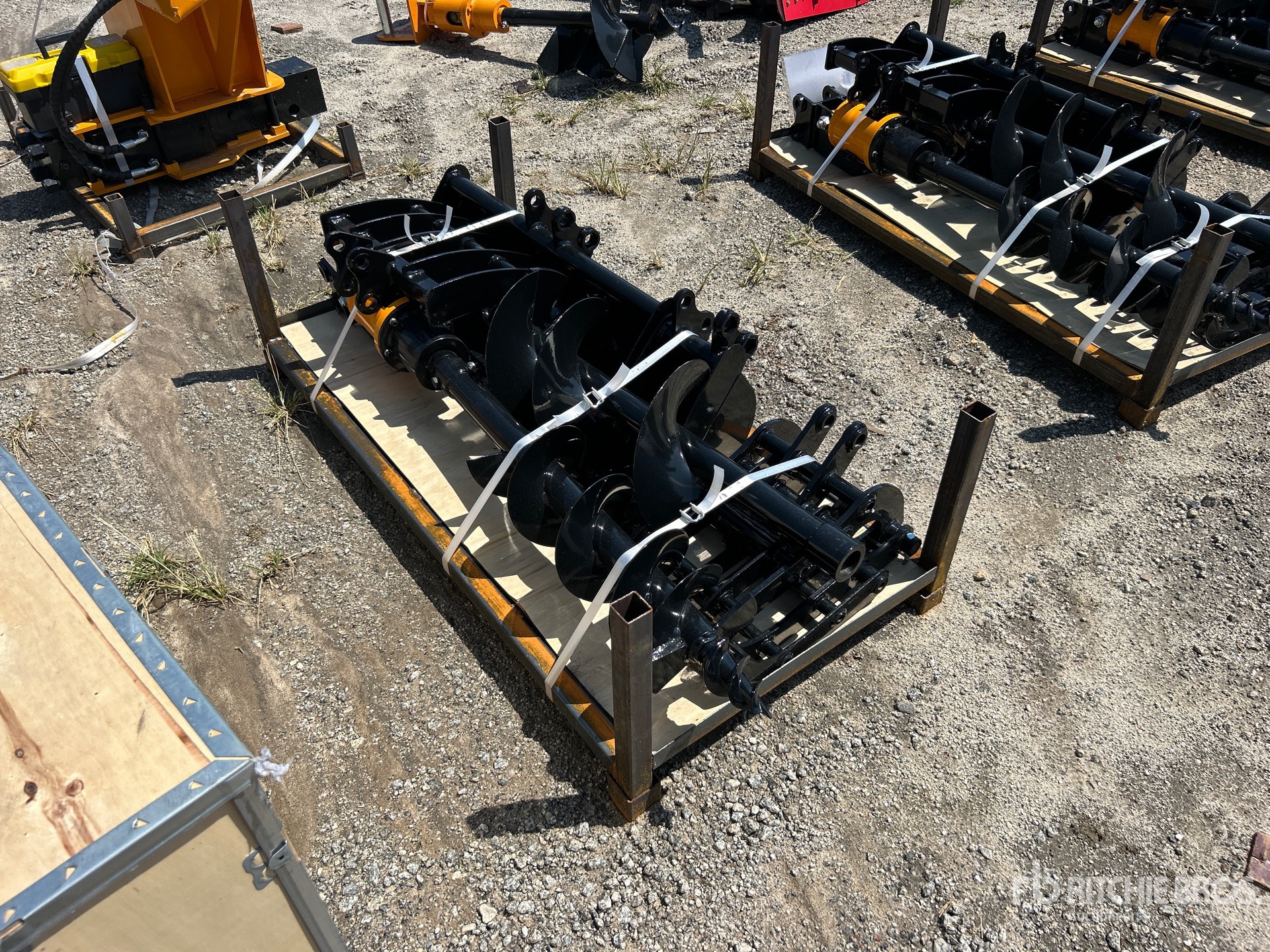 Quantity of (8) 2026 VICSEC VCA-8 Mini Excavator Attachments Rake Ripper Grabber 12in 16in Auger, 8in Narrow Bucket 24in 32in Bucket Quick Coupler (Unused)