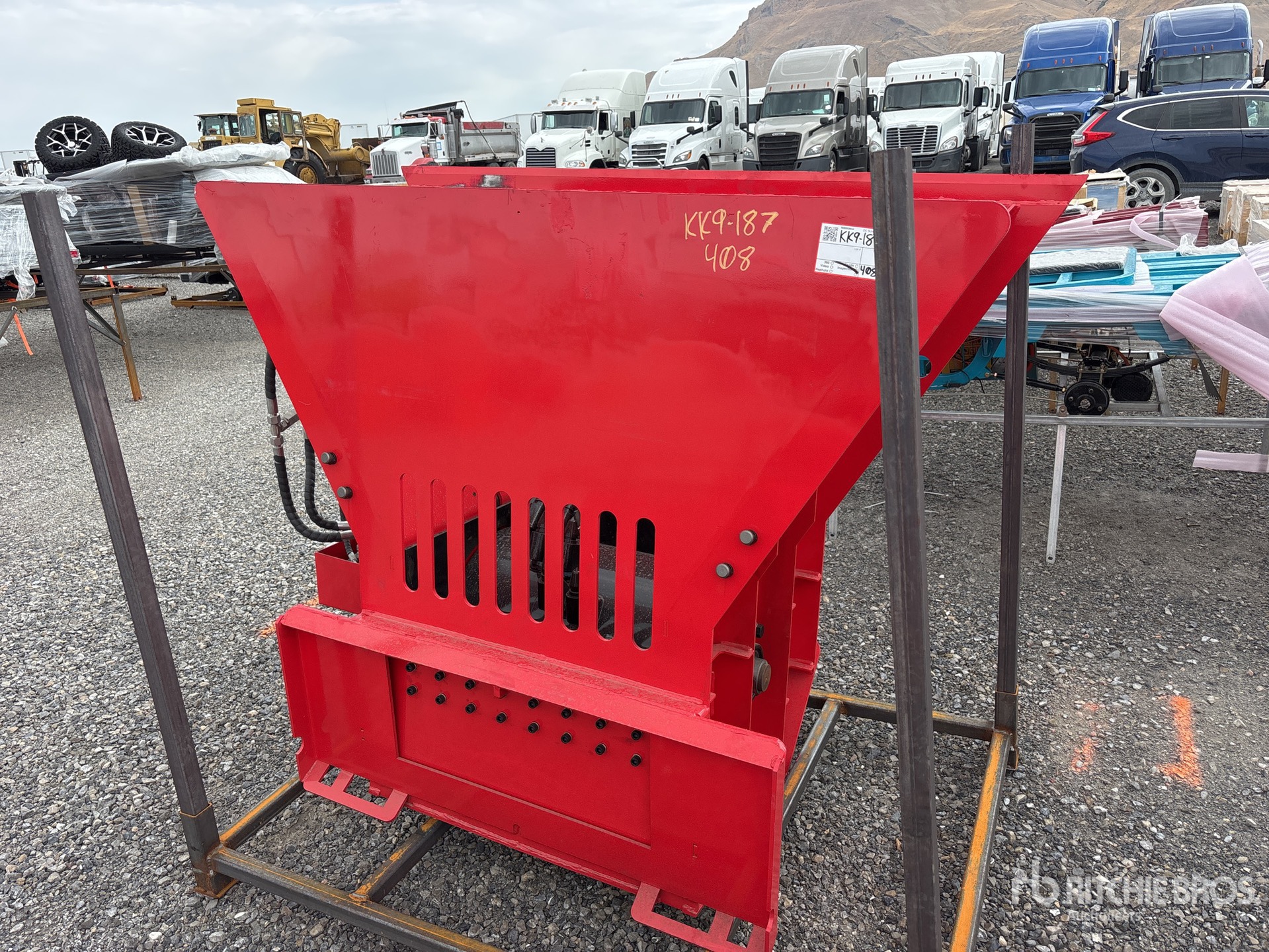 2026 GIYI GY-BC72 Mini Skid Steer Crusher (Unused)