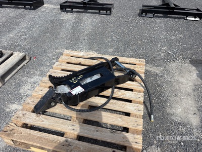 2026 GIYI GY-XJ3T 11 in Hydraulic Excavator Thumb (Unused)