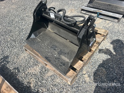 2026 GIYI GY-XKH39 39 in Multi-Purpose Mini Godet pour chargeuse à différentiel (Unused)
