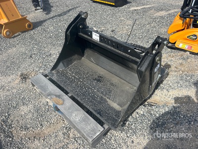 2026 GIYI GY-XKH39 39 in Multi-Purpose Mini Godet pour chargeuse à différentiel (Unused)