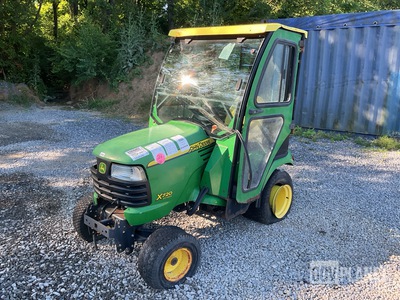 John Deere X720 Lawn Mower