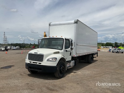 2017 Freightliner M2 106 4x2 شاحنة فان