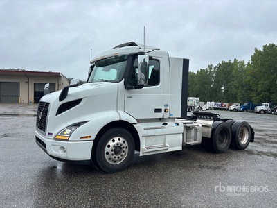 2025 Volvo VNR 6x4 Ciągnik siodłowy T/A z kabiną dzienną