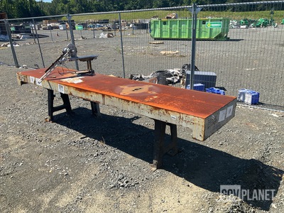 Workbench w/Saw Attachment