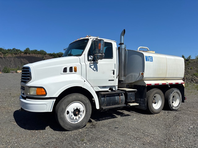 2003 Sterling AT9500 2400 gal 6x4 Water Truck