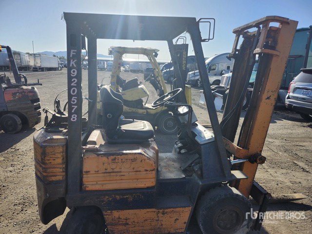 Toyota 42-5FG18 3500 lb Pneumatic Tire Forklift (Inoperable)