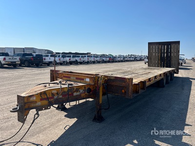 2021 Milano 36 ft Tri/A Equipment Trailer