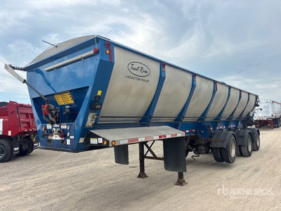 2017 Trout River 38 ft Tri/A Live Bottom Trailer