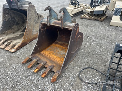 2022 AMI 36 in Digging Excavator Bucket - Fits AMI JRB 416 Q