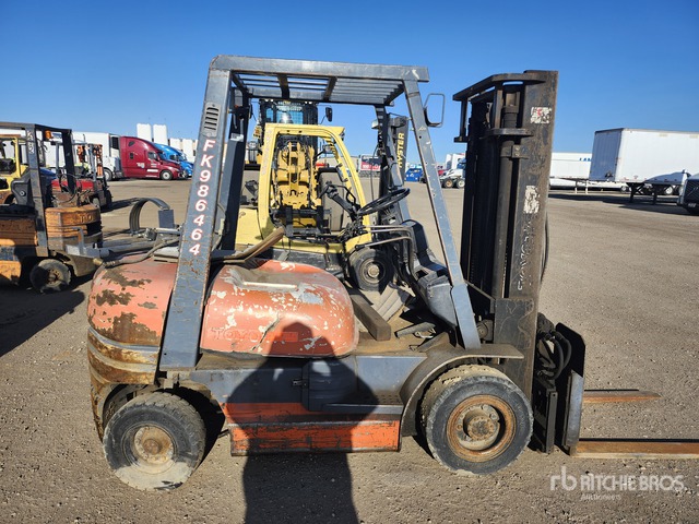 Toyota 42-6FGU25 3750 lb Pneumatic Tire Forklift (Inoperable)