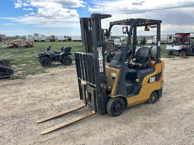 Cat 2C35004-LE 4750 lb Cushion Tire Forklift