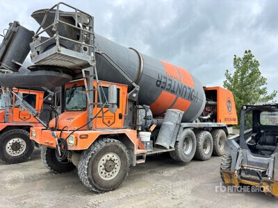 2017 Terex FD4000 Mixer Truck