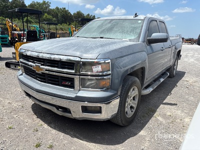 2015 Chevrolet Silverado 1500 4x4 Extended Cab بيك اب (Inoperable)