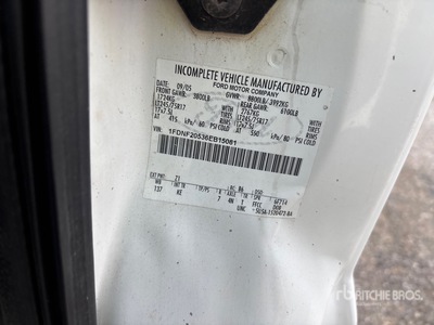 2006 Ford F-250 XL 4x2 Utility Truck