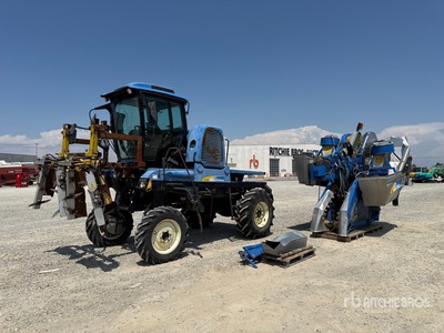 2006 New Holland Braud VN 260 Self-Propelled Grape Harvester