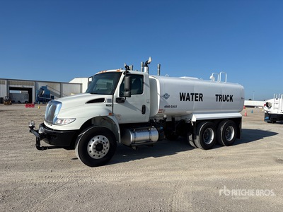 2020 International MV607 6x4 Camion cisterna de agua