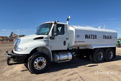 2020 International MV607 4000 gal Water Truck